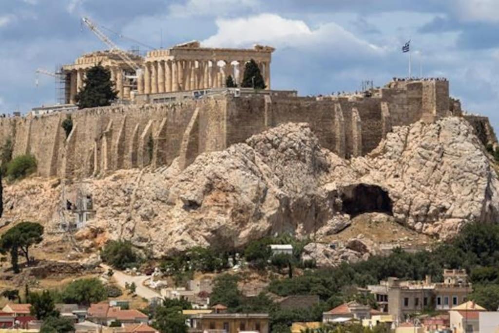 Staying Besides Acropolis! เอเธนส์ ภายนอก รูปภาพ